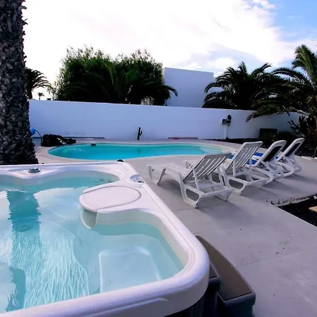 Casa Alizee, Heated Pool, Hot Tub Nyaraló Playa Blanca