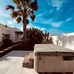 Casa Alizee, Heated Pool, Hot Tub Holiday home