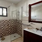Дом отдыха Casa Alizee, Heated Pool, Hot Tub *