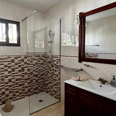 Semesterbostad Casa Alizee, Heated Pool, Hot Tub *