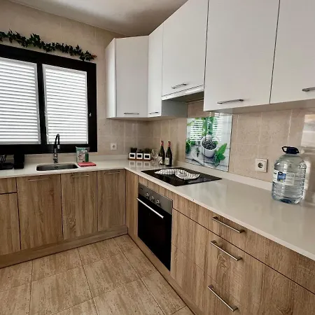 Casa Alizee, Heated Pool, Hot Tub Semesterbostad