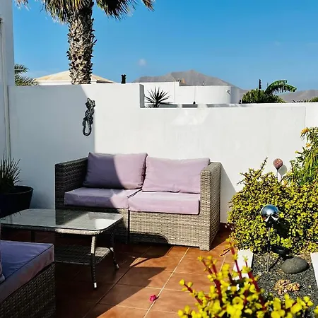 Prázdninový dům Casa Alizee, Heated Pool, Hot Tub Playa Blanca (Lanzarote)