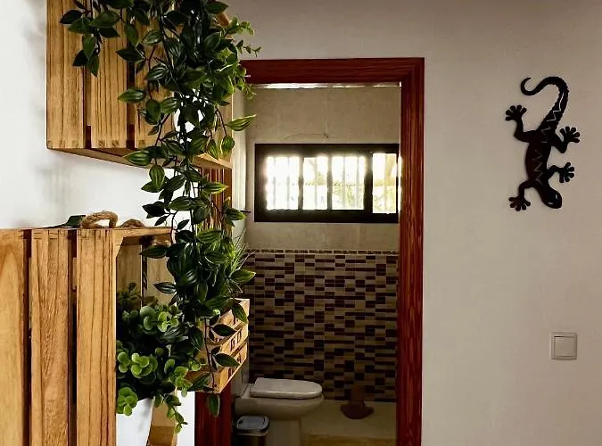 Dom wakacyjny Casa Alizee, Heated Pool, Hot Tub Playa Blanca (Lanzarote)